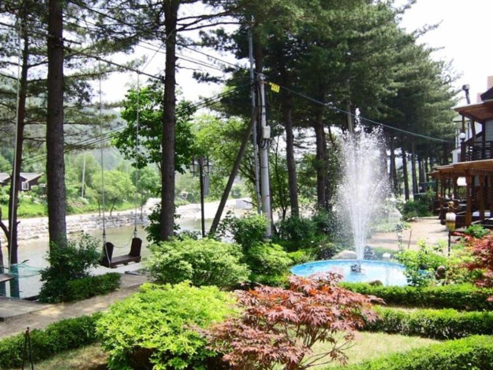 Eoullim Pension - Moonlight Yard Pyeongchang Exterior foto